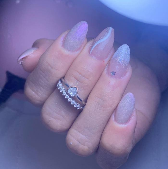 Trabalho de unhas - Gabriela