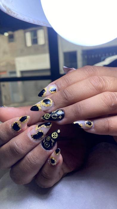 Trabalho de unhas - Gabriela