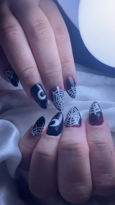 Trabalho de unhas - Gabriela